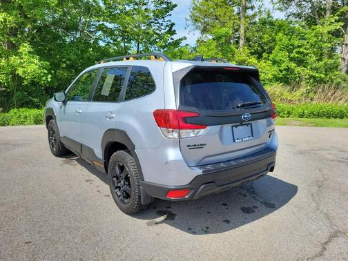Ice Silver Metallic 2024 Subaru Forester Wilderness