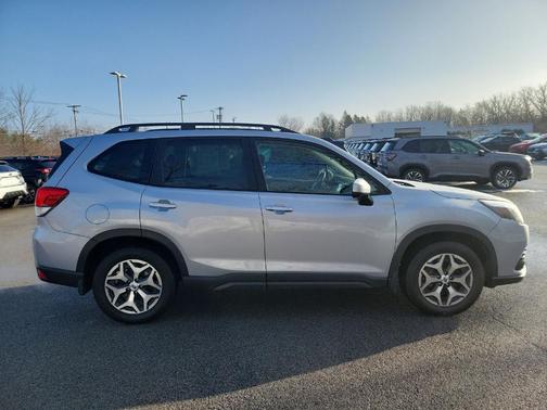 2023 Subaru Forester 2.5i Premium