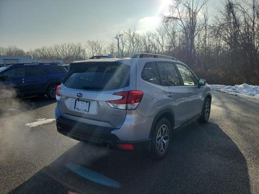 2023 Subaru Forester 2.5i Premium
