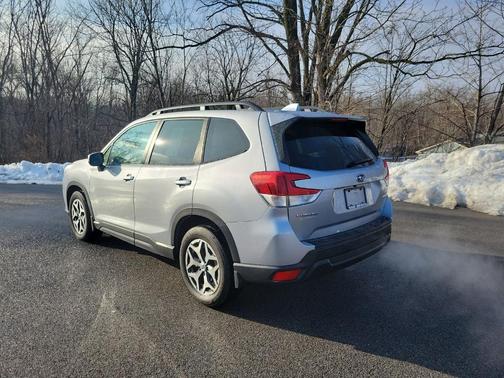 2023 Subaru Forester 2.5i Premium