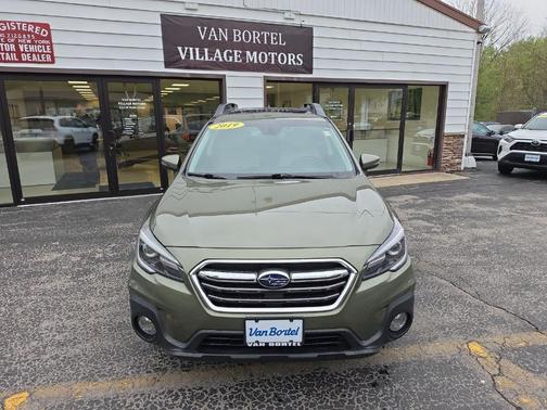 Wilderness Green Metallic 2019 Subaru Outback 2.5i Limited