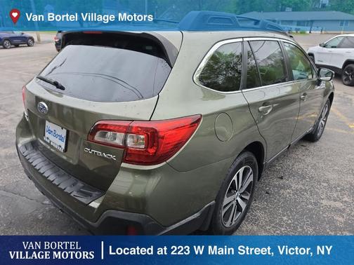 Wilderness Green Metallic 2019 Subaru Outback 2.5i Limited