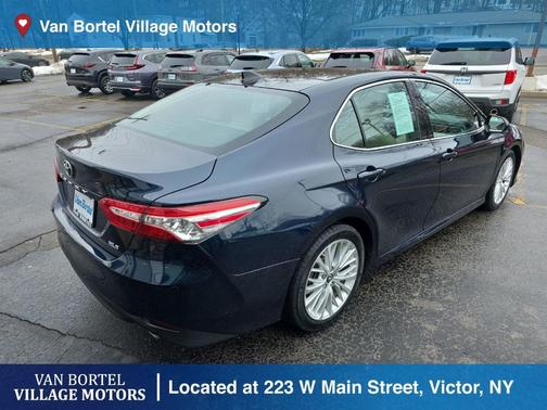 2019 Toyota Camry XLE