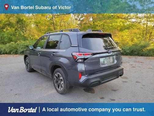 2025 Subaru Forester Premium