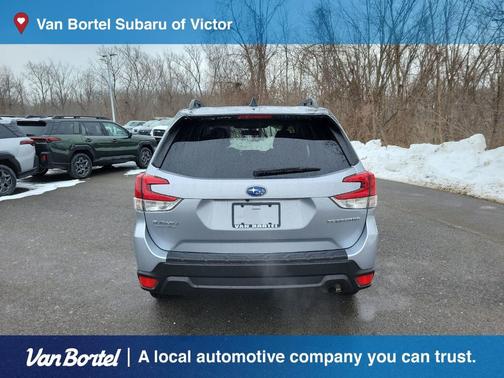 2024 Subaru Forester Premium