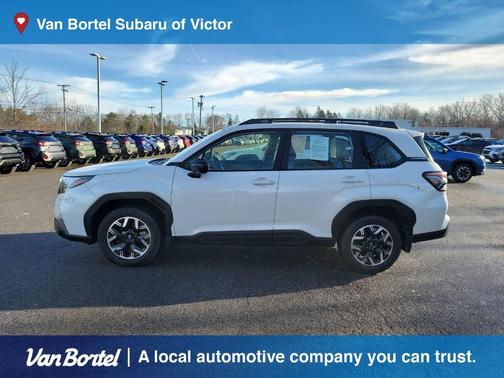 2025 Subaru Forester Base