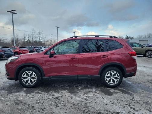 2023 Subaru Forester Premium