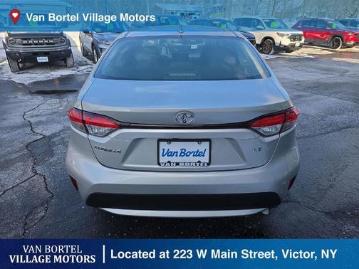 2022 Toyota Corolla LE