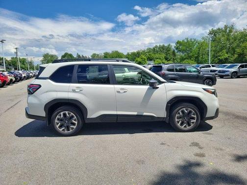 Crystal White Pearl 2025 Subaru Forester Premium