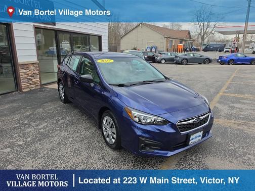 Lapis Blue Pearl 2017 Subaru Impreza 2.0i