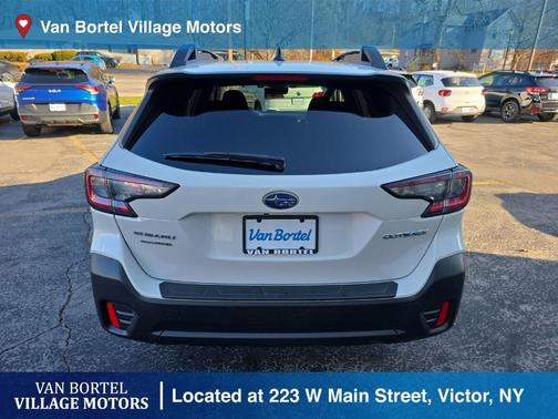 2022 Subaru Outback Premium