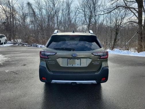 2023 Subaru Outback Touring