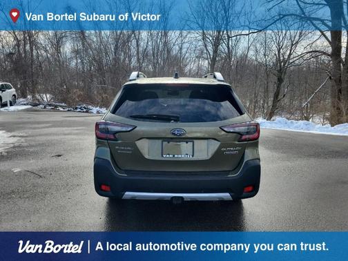 2023 Subaru Outback Touring