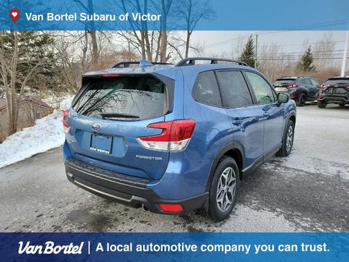 2023 Subaru Forester Premium