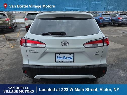 2023 Toyota Corolla Cross LE