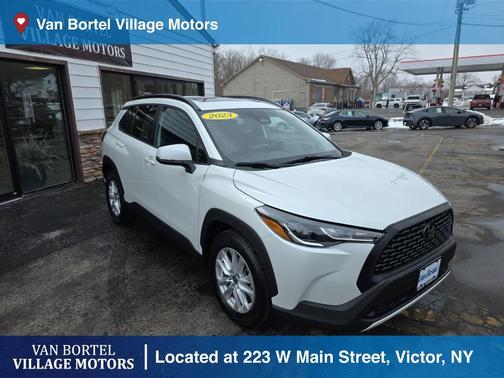 2023 Toyota Corolla Cross LE