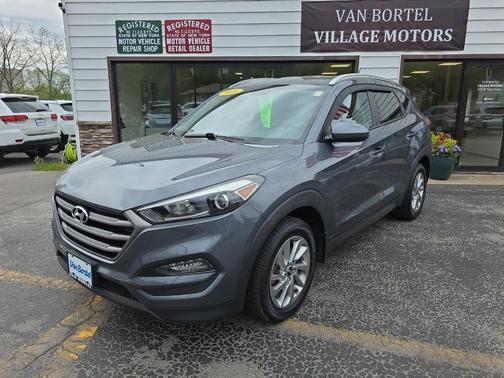 2016 Hyundai TUCSON SE