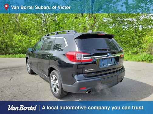 Crystal Black Silica 2023 Subaru Ascent Premium 7-Passenger