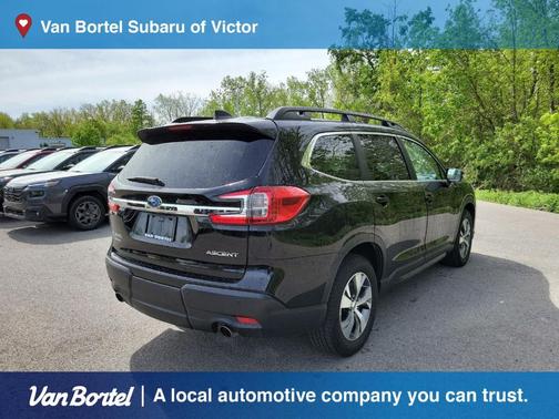 Crystal Black Silica 2023 Subaru Ascent Premium 7-Passenger