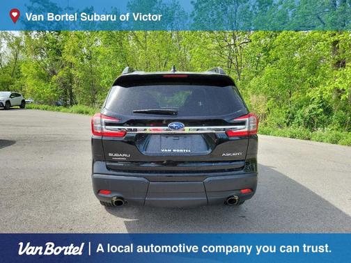 Crystal Black Silica 2023 Subaru Ascent Premium 7-Passenger