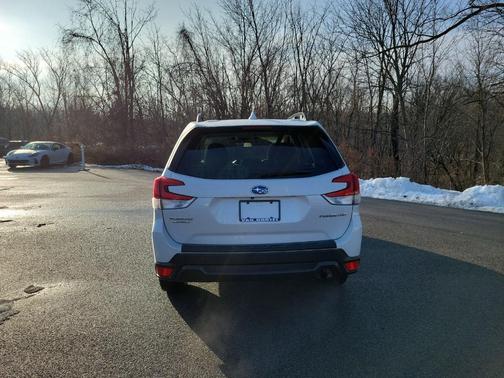 2023 Subaru Forester 2.5i Premium