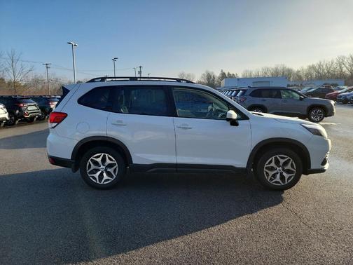 2023 Subaru Forester 2.5i Premium