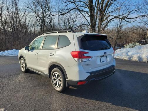 2023 Subaru Forester 2.5i Premium