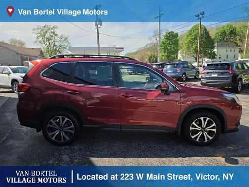 Crimson Red Pearl 2023 Subaru Forester Limited