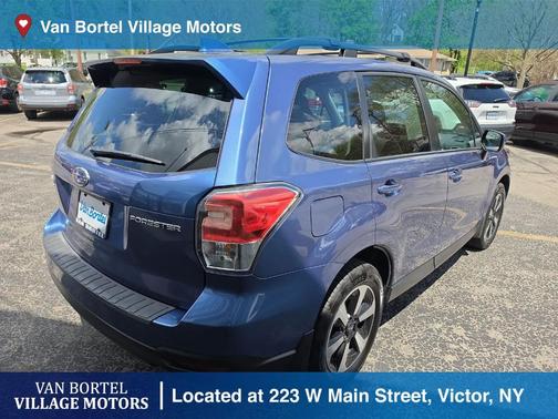 Quartz Blue Pearl 2018 Subaru Forester 2.5i Premium