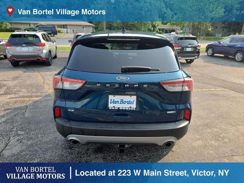 Green Metallic 2020 Ford Escape SE