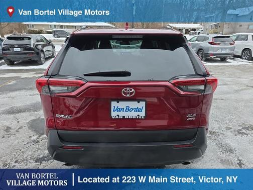 2025 Toyota RAV4 XLE