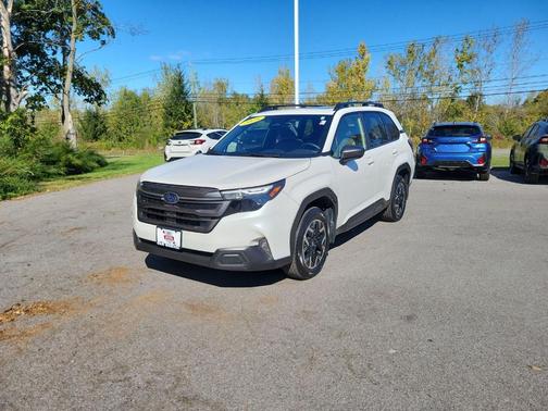 2025 Subaru Forester Premium
