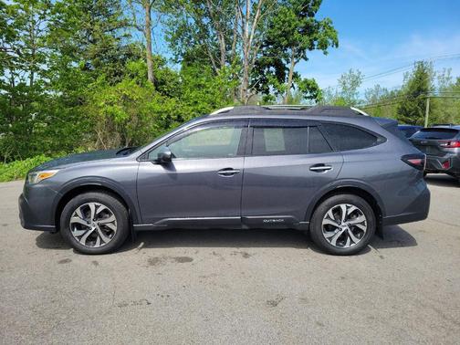 Magnetite Gray Metallic 2021 Subaru Outback Touring XT
