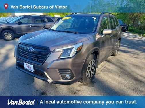 Brilliant Bronze Metallic 2023 Subaru Forester Premium
