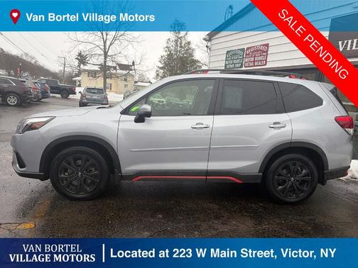 Ice Silver Metallic 2022 Subaru Forester Sport