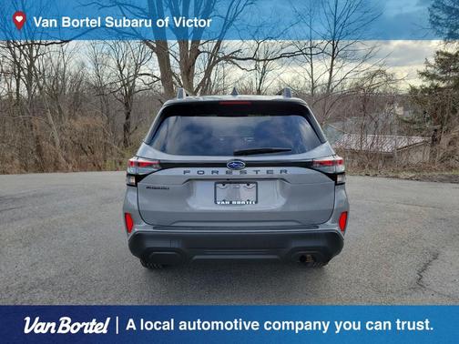 2025 Subaru Forester Premium