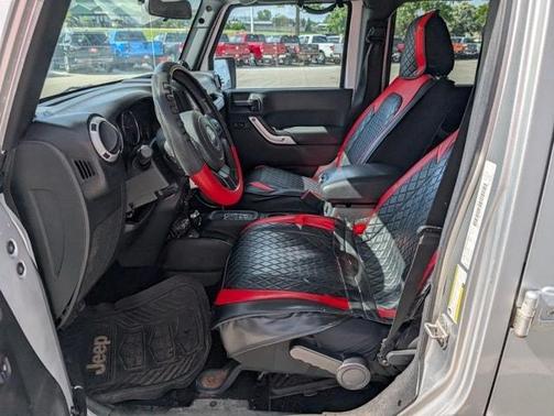 2012 Jeep Wrangler Unlimited Sahara
