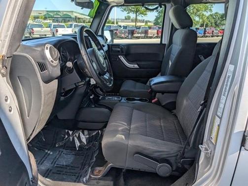 2012 Jeep Wrangler Unlimited Sahara