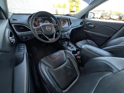 2022 Jeep Cherokee Latitude Lux