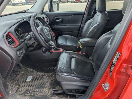 2017 Jeep Renegade Trailhawk