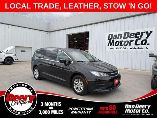 Brilliant Black Crystal Pearlcoat 2021 Chrysler Voyager LXI