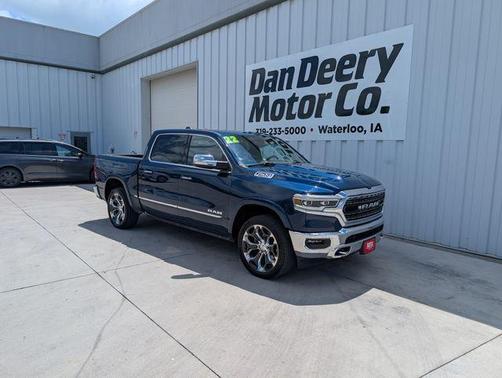 Patriot Blue Pearlcoat 2022 RAM 1500 Limited