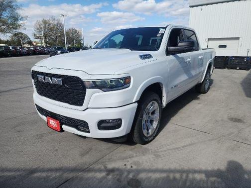 Bright White Clearcoat 2026 RAM 1500 Big Horn