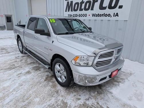 2015 RAM 1500 SLT