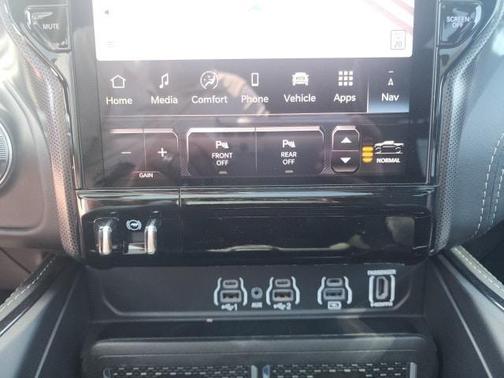 2025 RAM 1500 Limited