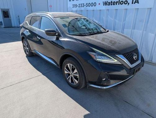 Black 2023 Nissan Murano SV