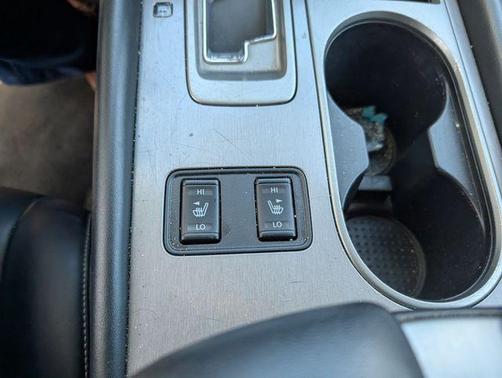 Black 2023 Nissan Murano SV