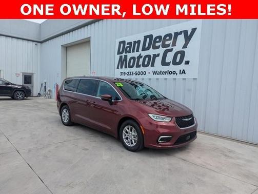 2023 Chrysler Pacifica Touring-L