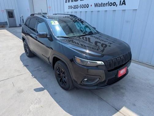 2023 Jeep Cherokee Altitude Lux