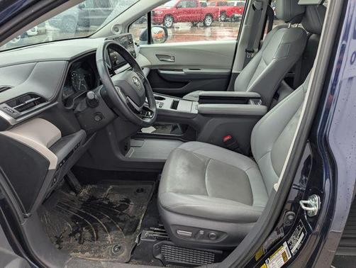 2021 Toyota Sienna Limited